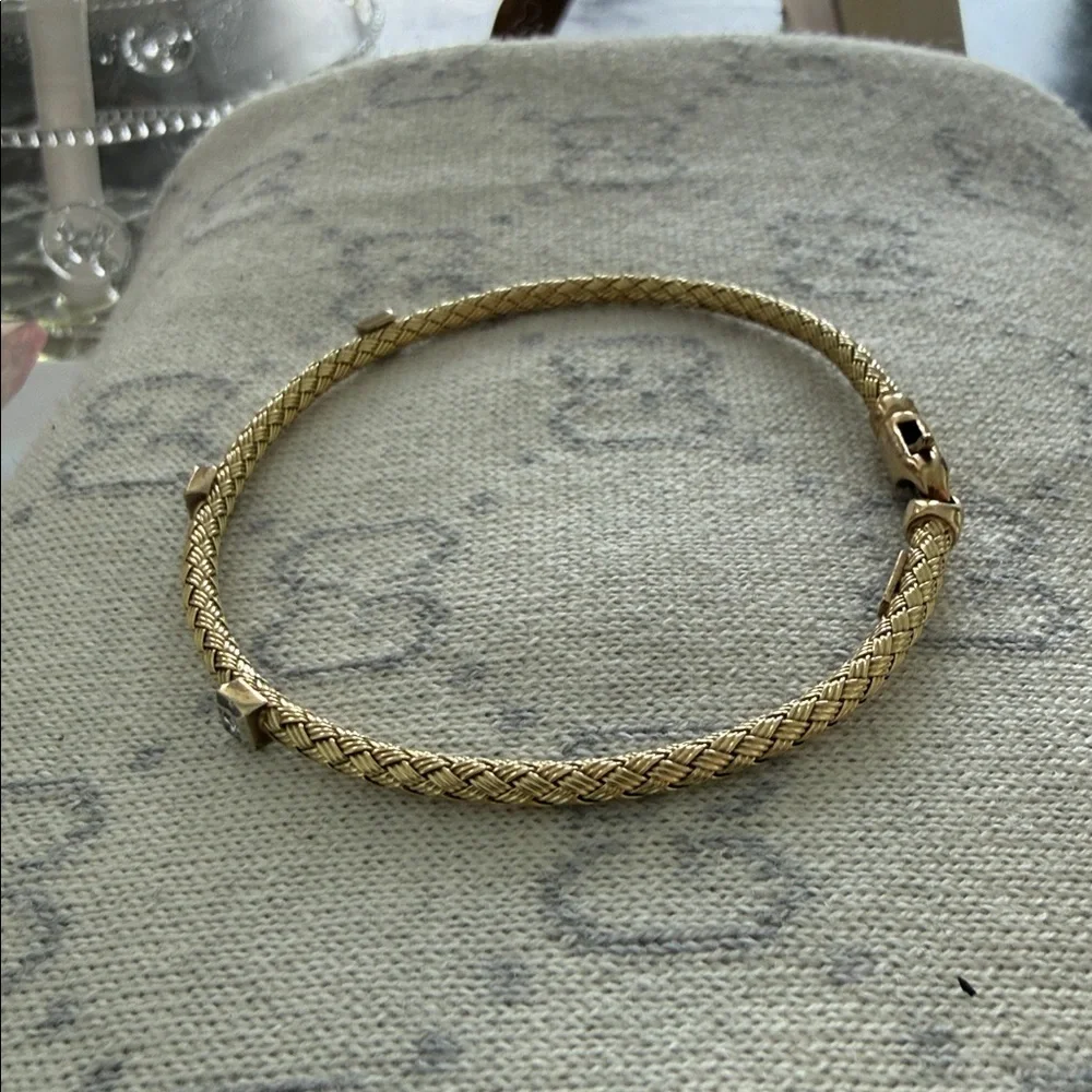 Chic 14k Yellow Gold & Diamonds Women's Bracelet - Picture 4 of 6